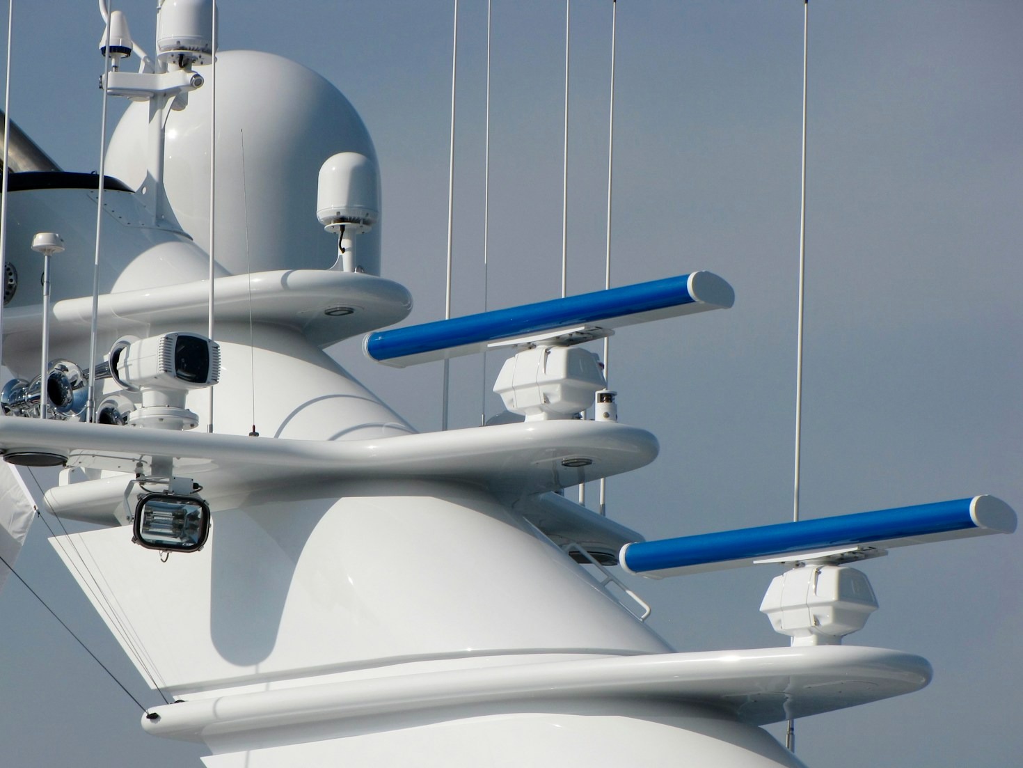 Come la nanoceramica rivoluziona gli accessori nautici